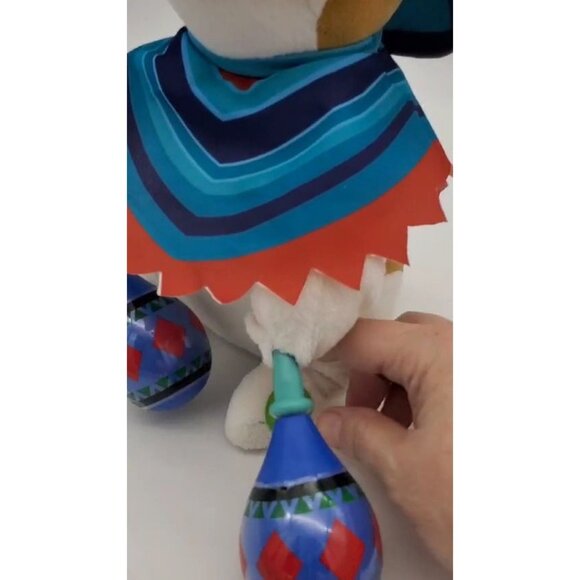 Chihuahua Dog Plush Maracas Poncho Sing Macarena Sound N Light Animatronics WORK - Picture 2 of 8